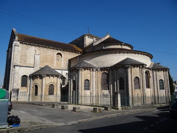 Eglise Saint-Hilaire Le Grand