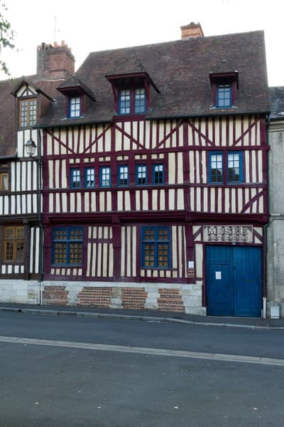 Musee d'Art et d'Histoire de Lisieux