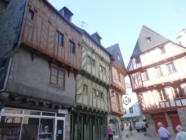 Place Saint-Pierre