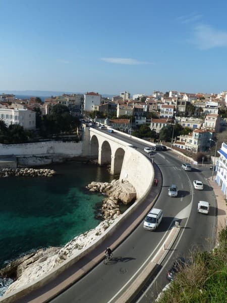 La corniche