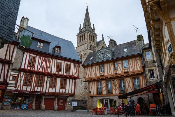 Place Henri IV