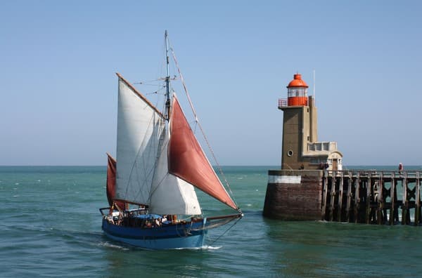 Phare De Fecamp - Fecamp Lighthouses